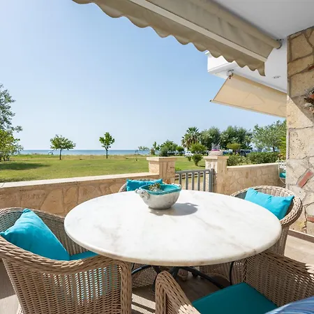 Apartament Di μare By Golden Host Nea Moudania